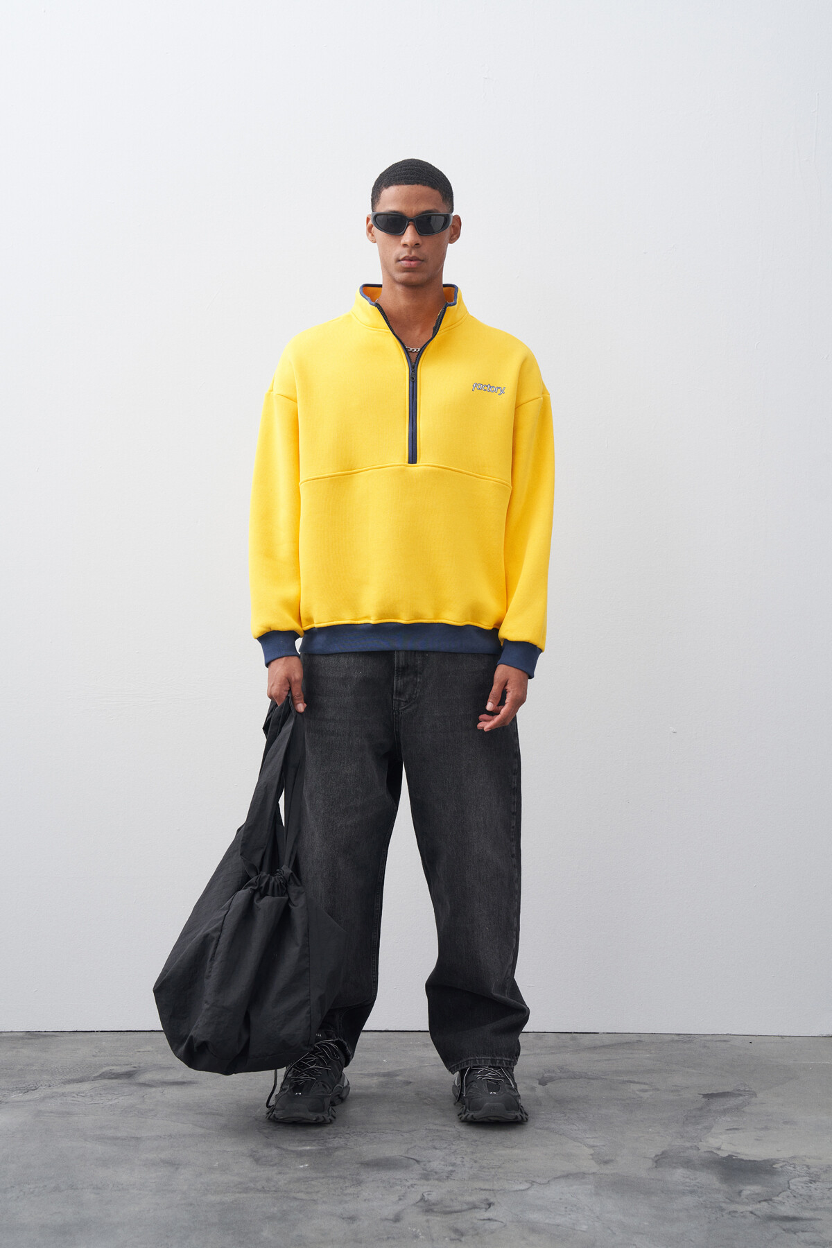 Sarı Yarım Fermuarlı Yazı Detaylı Oversize Sweatshirt