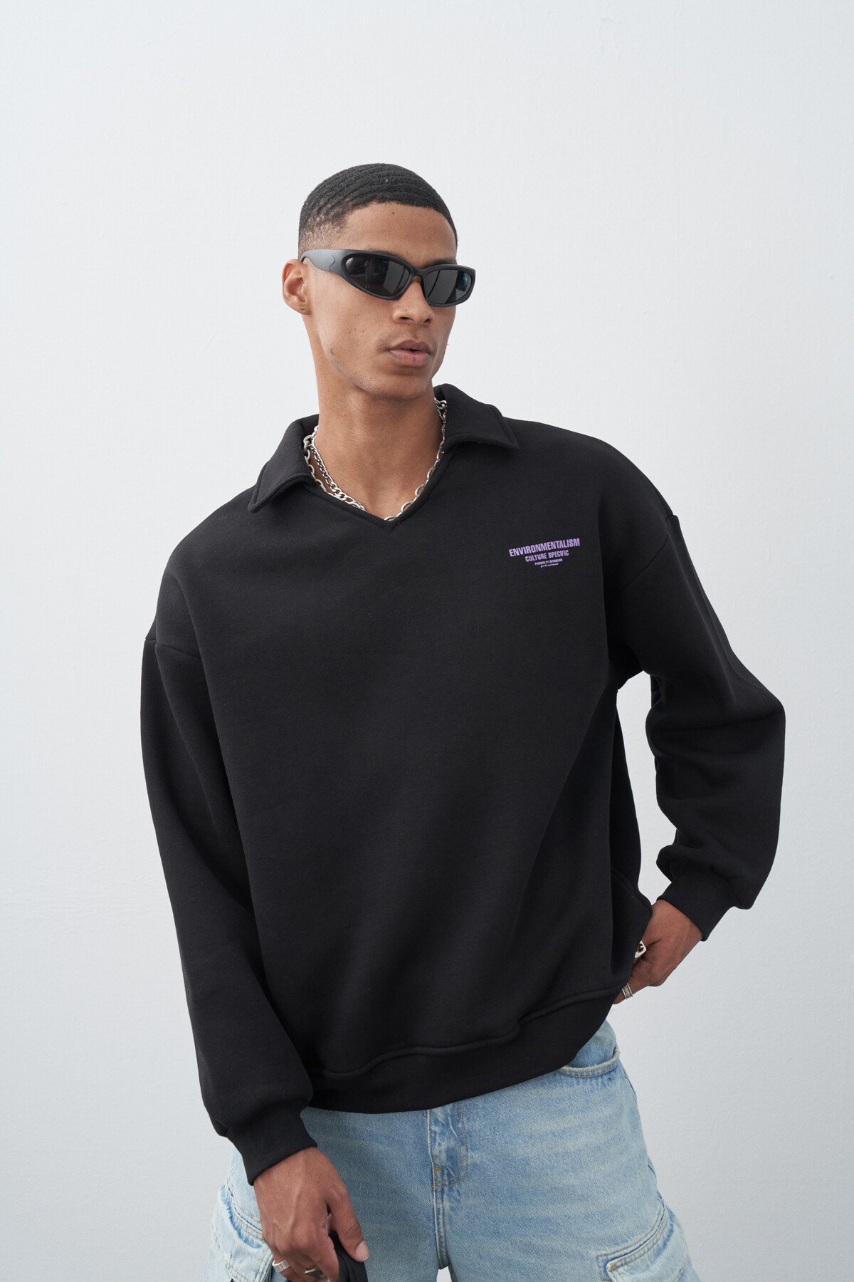Siyah Yaka Detaylı Oversize Sweatshirt