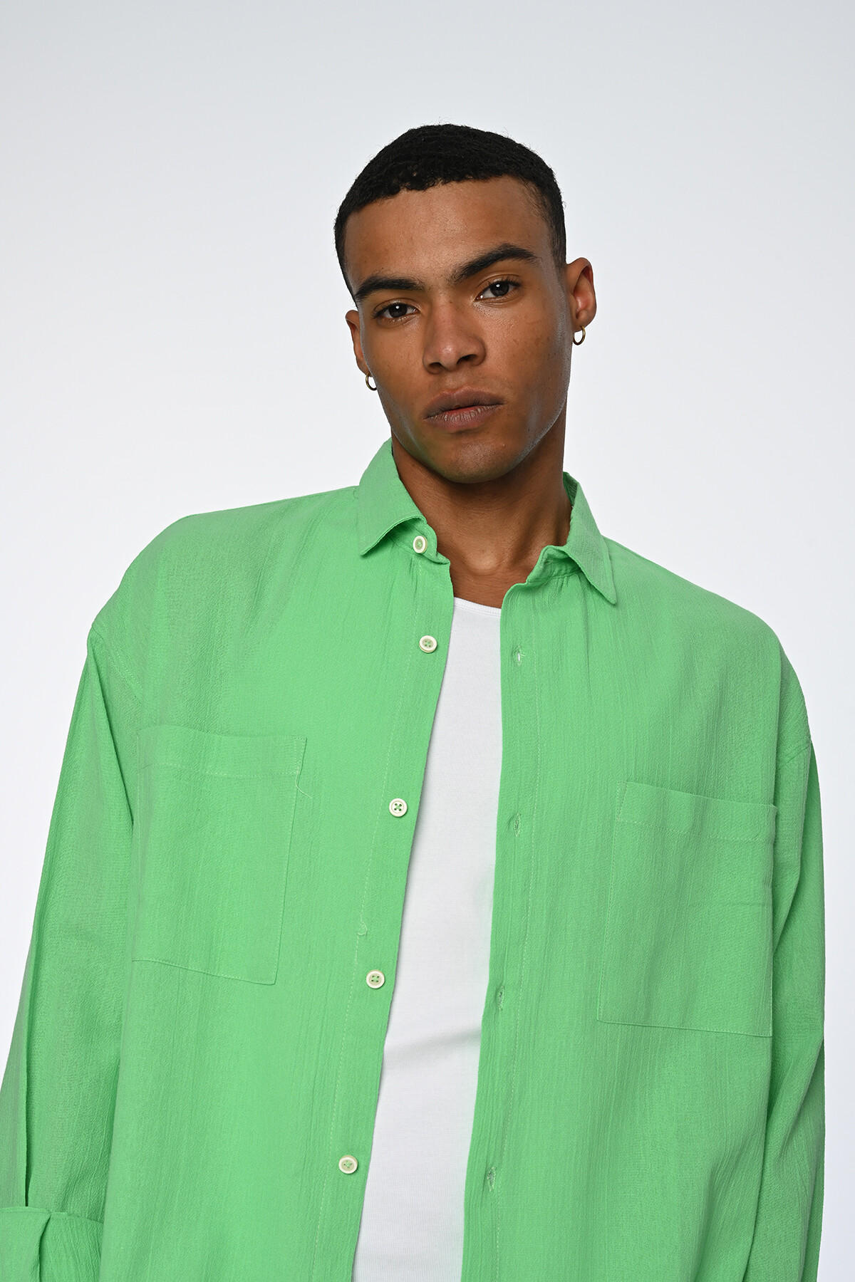 Yeşil Çift Cep Detaylı Uzun Kollu Oversize Gömlek
